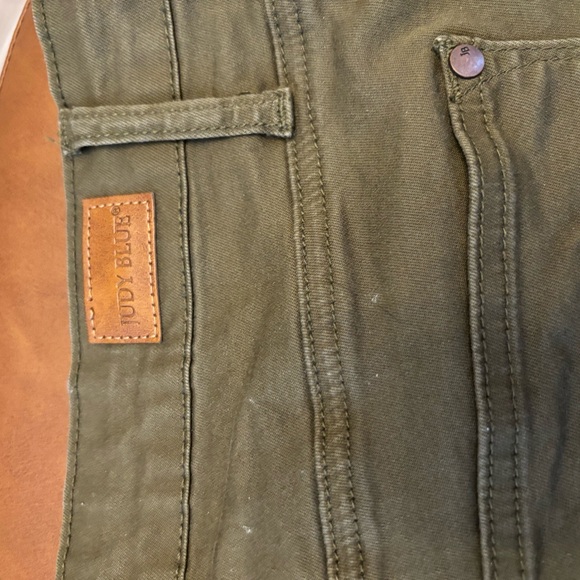 Judy Blues olive skinny jeans 20W like new - Picture 5 of 8